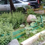 Повредили ограждение